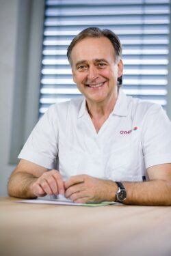 Dr Milan Mrażek